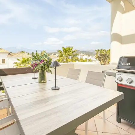 Door To The Sun - Happy Apartman *