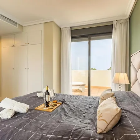 Apartman Door To The Sun - Happy *